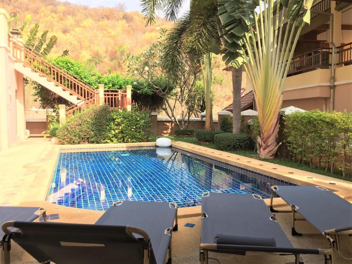 Large villa with private pool in quiet area Khao Tao Extérieur photo